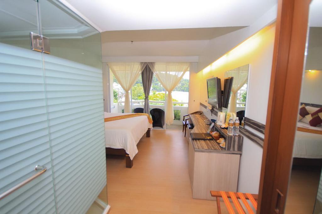 Homm Bliss Southbeach Patong Exterior foto